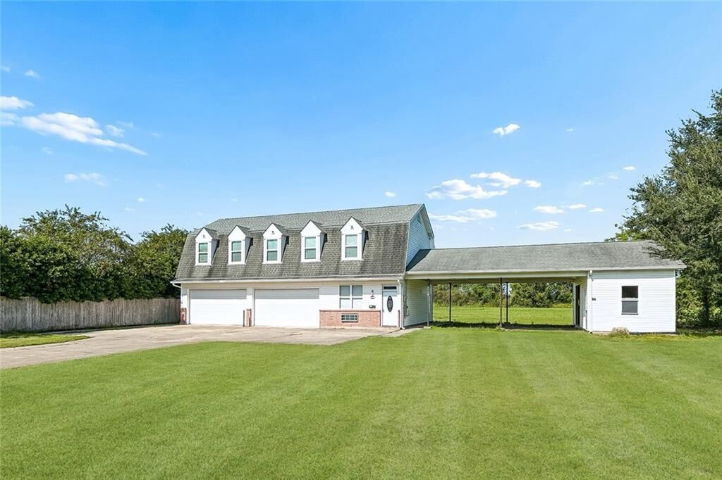 Property Photo: 4445-B E Saint Bernard Highway LA 70075