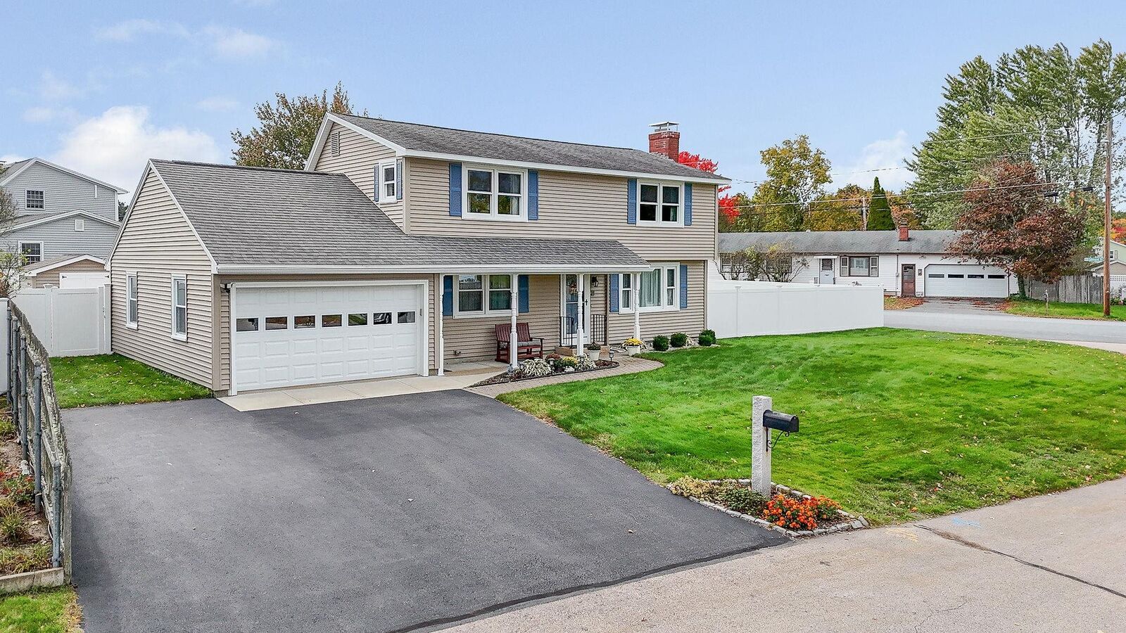 Property Photo:  8 Aztec Road  NH 03063 