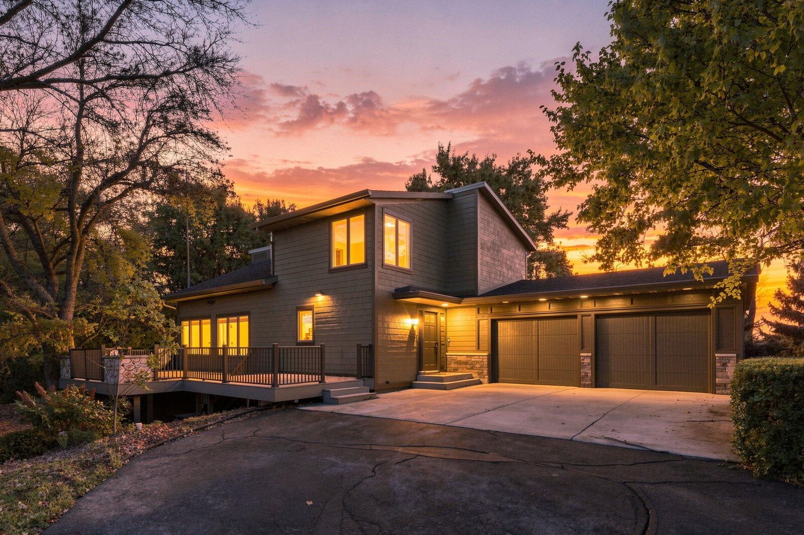 Property Photo: 310 Greenwood Avenue W MN 55342