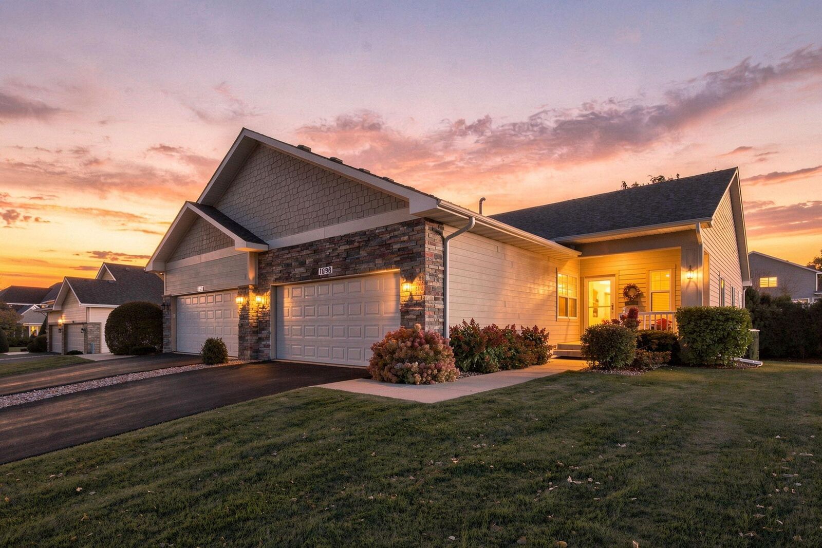 Property Photo:  1698 Alphon Drive  MN 55386 