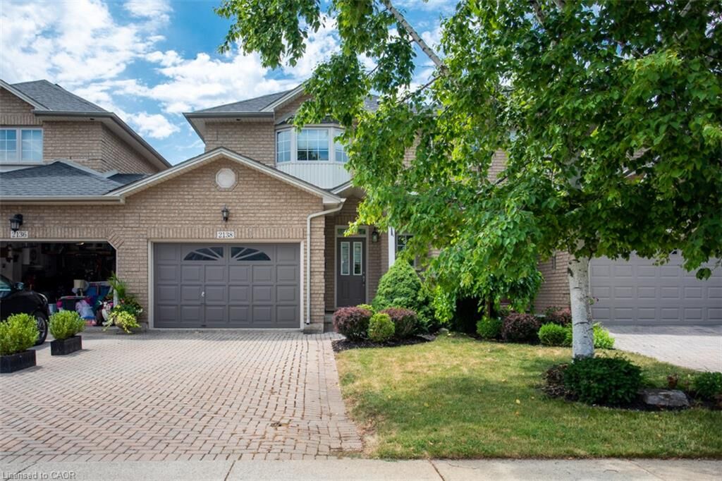 Property Photo: 2138 Crosswinds Court ON L7M 4K9