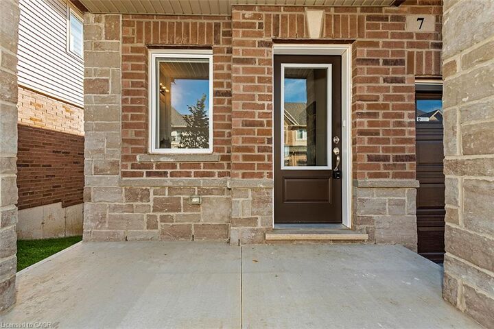 Property Photo:  205 Thames Way #14  ON L0R 1W0 