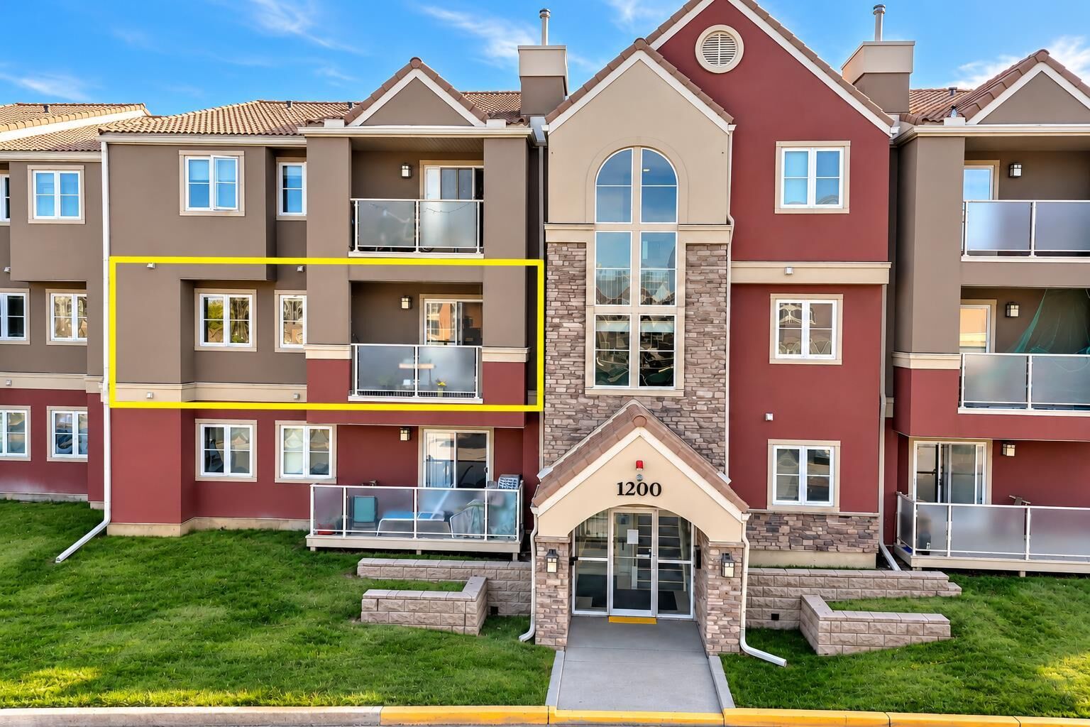 Property Photo:  1222 Edenwold Heights NW #1222  AB T3A 3T5 