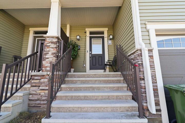 Property Photo:  124 Cityline Square NE  AB T3N 2H5 