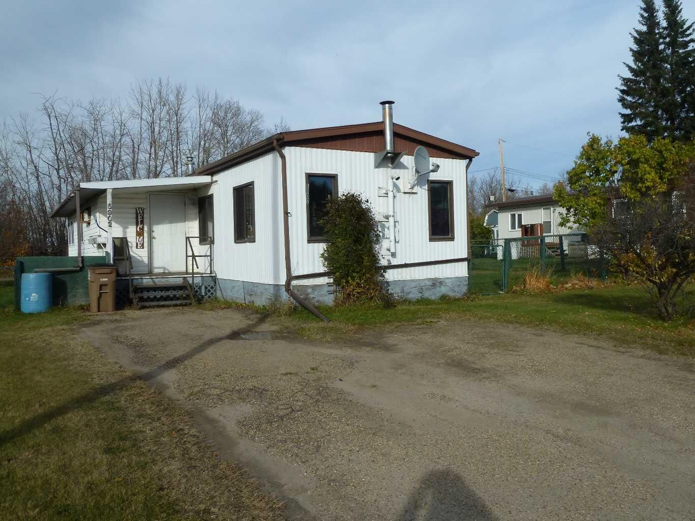 Property Photo:  5902 Willow Drive E  AB T0A 0M0 