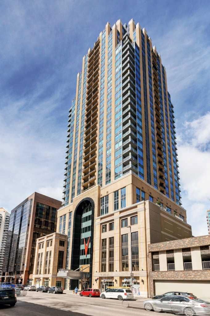 Property Photo:  930 6 Avenue SW 2108  AB T2P 1J3 
