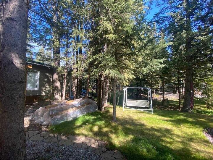 Property Photo:  20 & 21, 200 4 Avenue SW 20 &Amp 21  AB T0M 1X0 