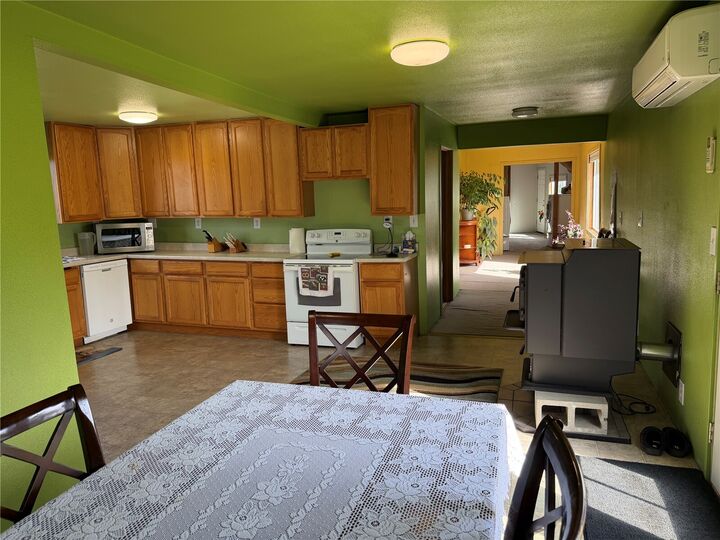 Property Photo: 420 Schnebly Road WA 98926