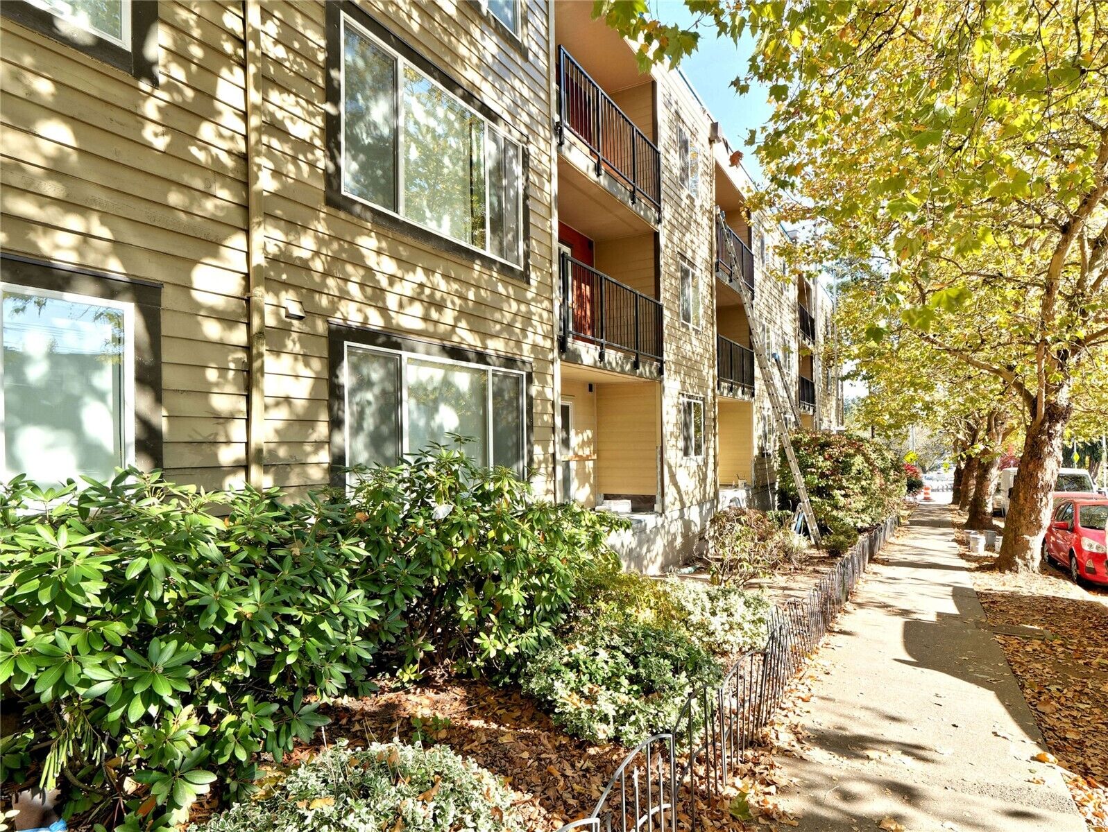 Property Photo: 840 NE 125th Street 203 WA 98125