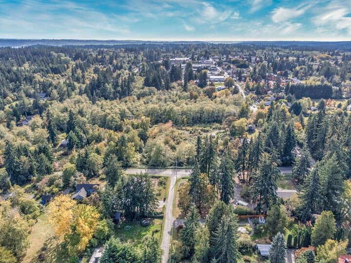 Property Photo: 16733 98th Avenue SW WA 98070