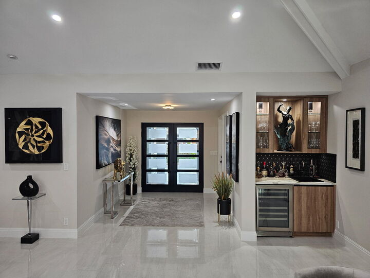 Property Photo:  612 Pine Lake Drive  FL 33445 