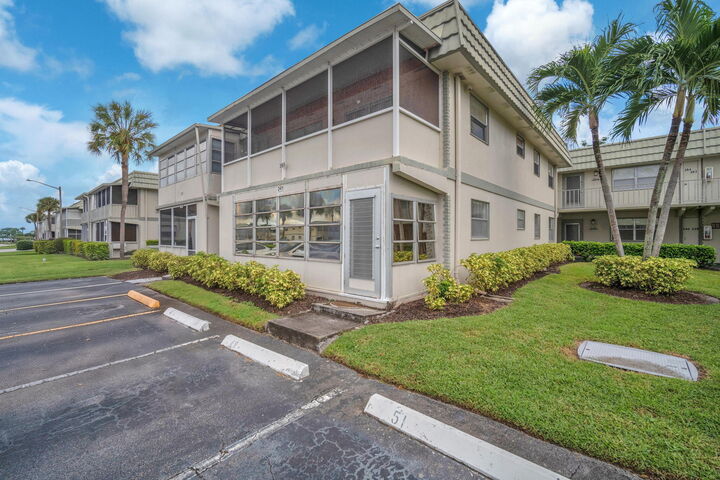 Property Photo:  341 Monaco H Court  FL 33446 