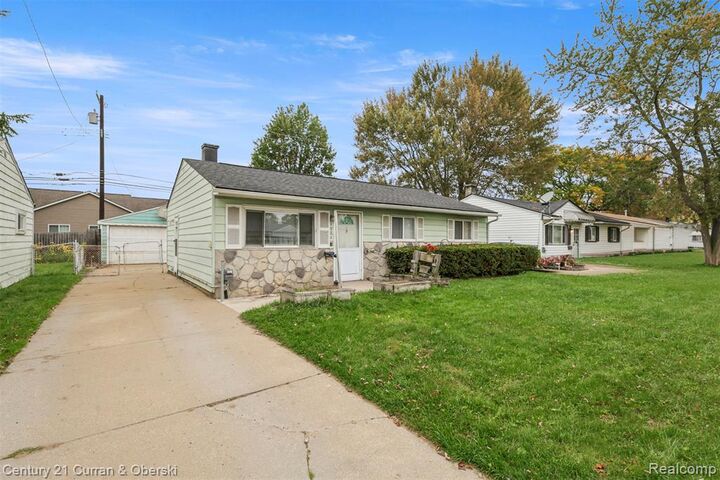 Property Photo:  2056 Alberta Street  MI 48186 