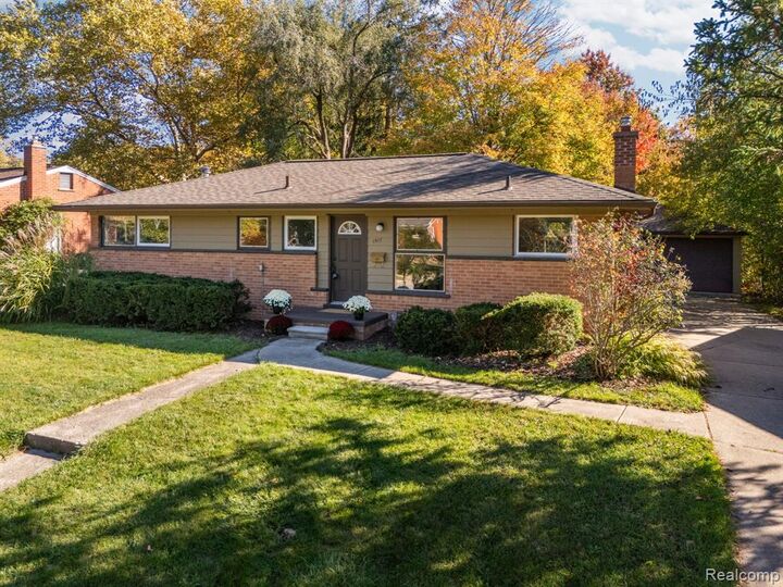Property Photo:  1517 Catalina Drive  MI 48103 