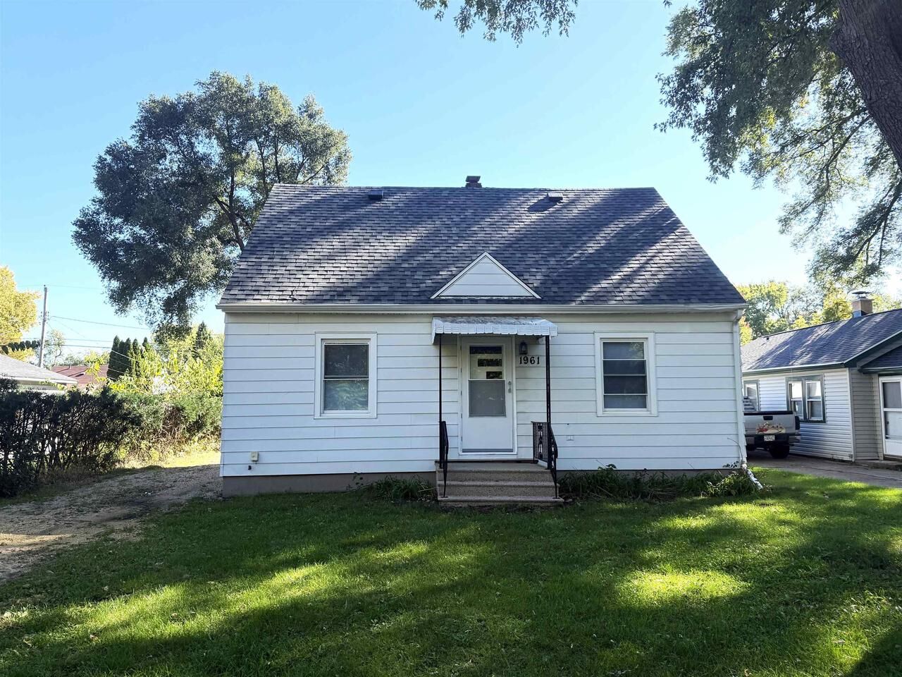 Property Photo:  1961 S Glen Avenue  WI 53511 