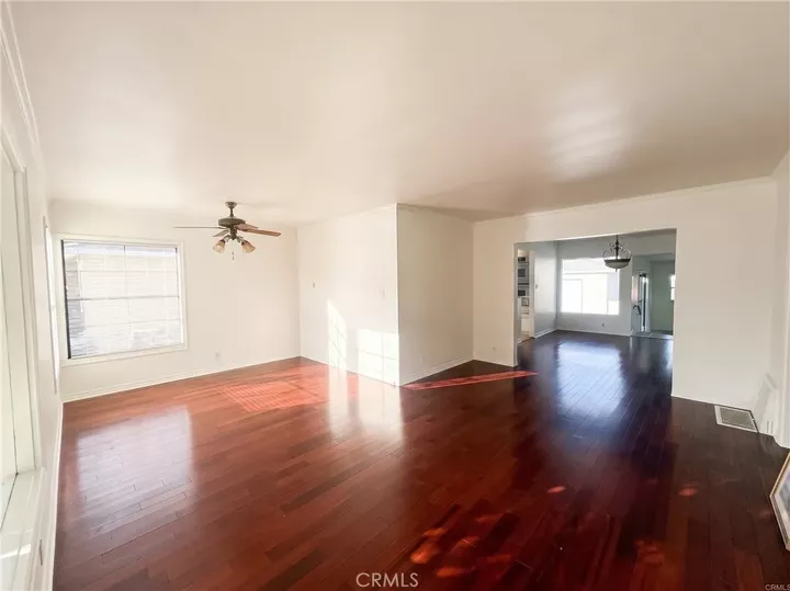 Property Photo:  6933 Lime  CA 90805 