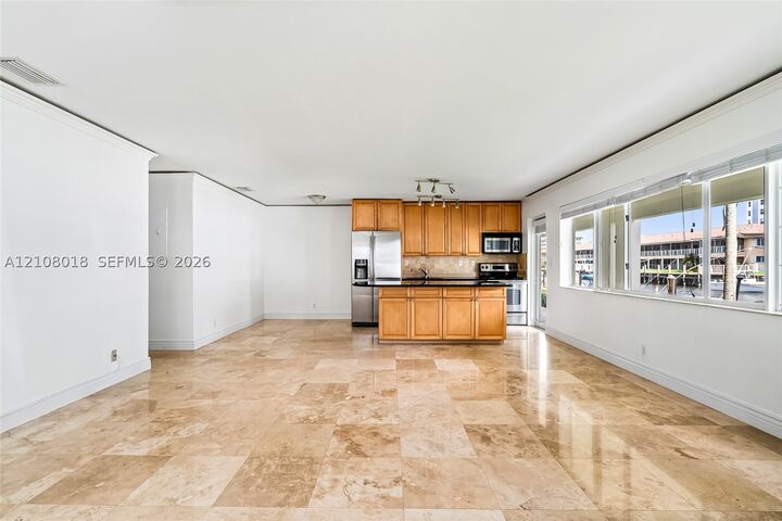 Property Photo:  2881 NE 32nd St 111  FL 33306 