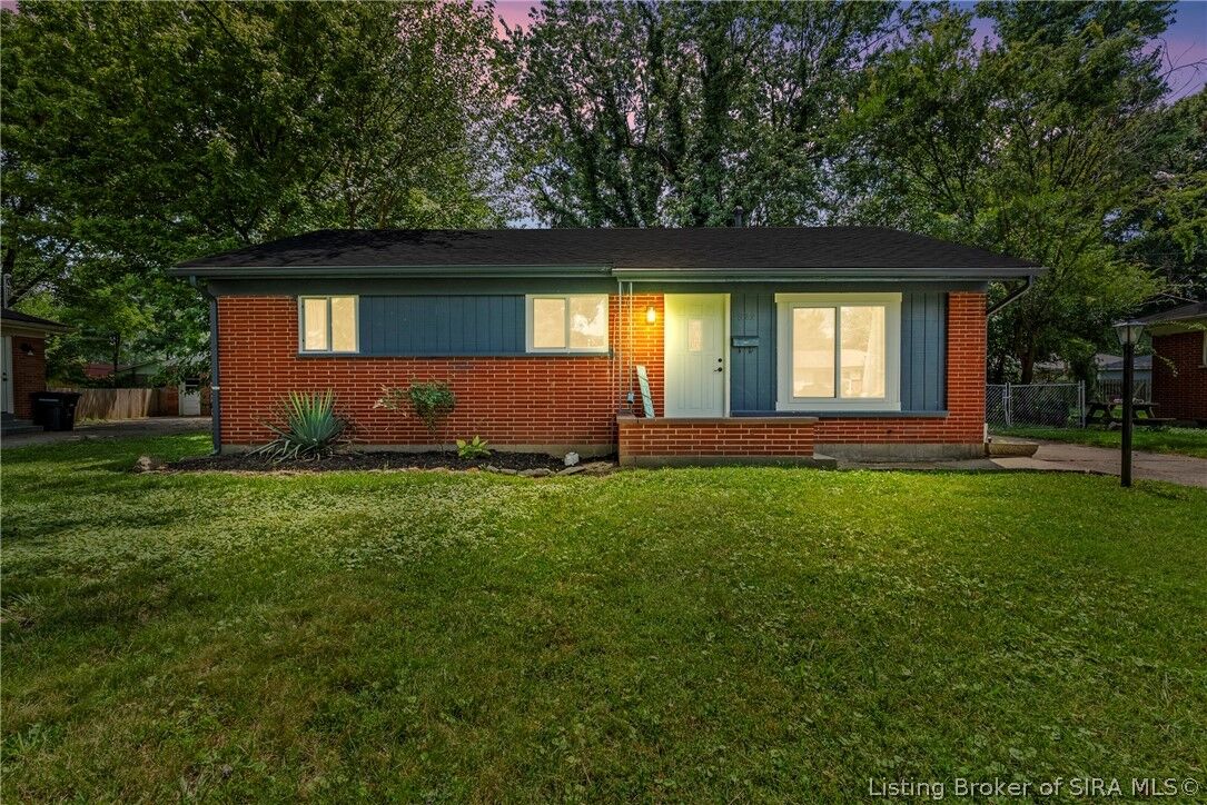 Property Photo:  829 Marigold Drive  IN 47130 