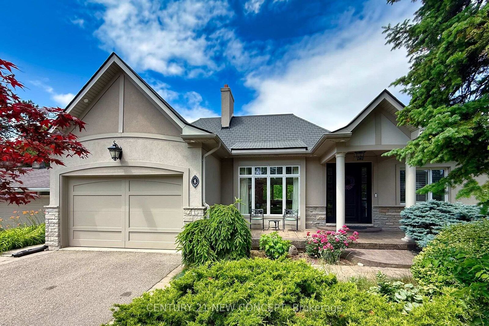Property Photo:  8 Echo Valley Ridge  ON M9B 2B3 