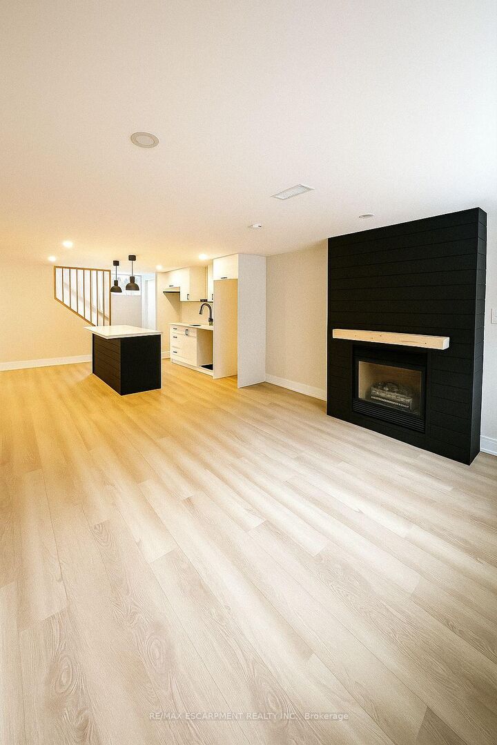 Property Photo: 35 Wildewood Avenue Lower ON L8T 1X4