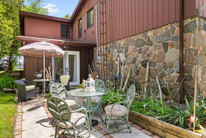 Property Photo: 204 Acton Road ON L0C 1H0
