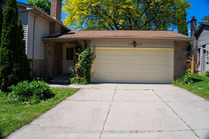 Property Photo:  1095 Prince George Road  ON N6H 4E2 