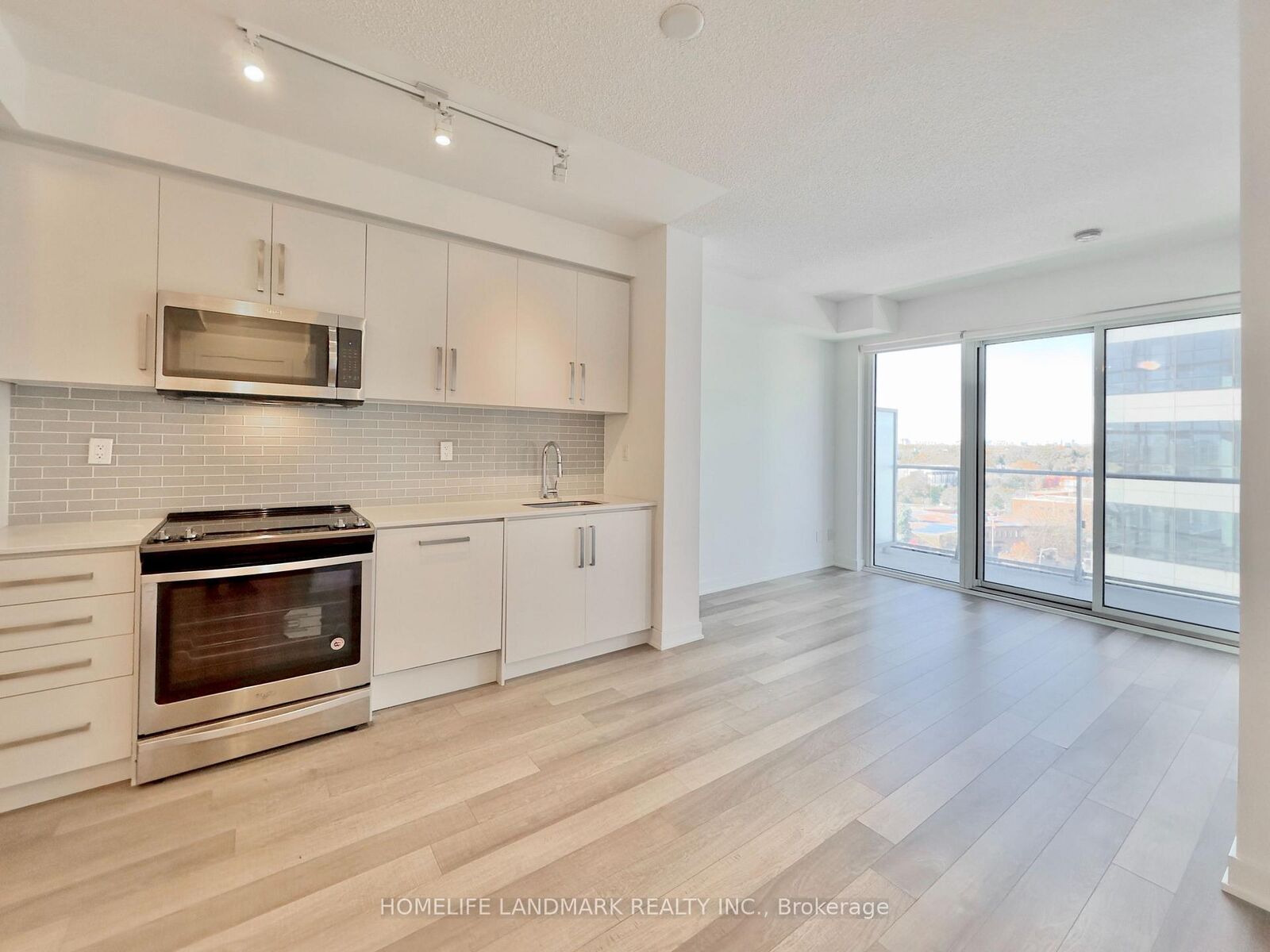 Property Photo:  5180 Yonge Street 704  ON M2N 5P6 