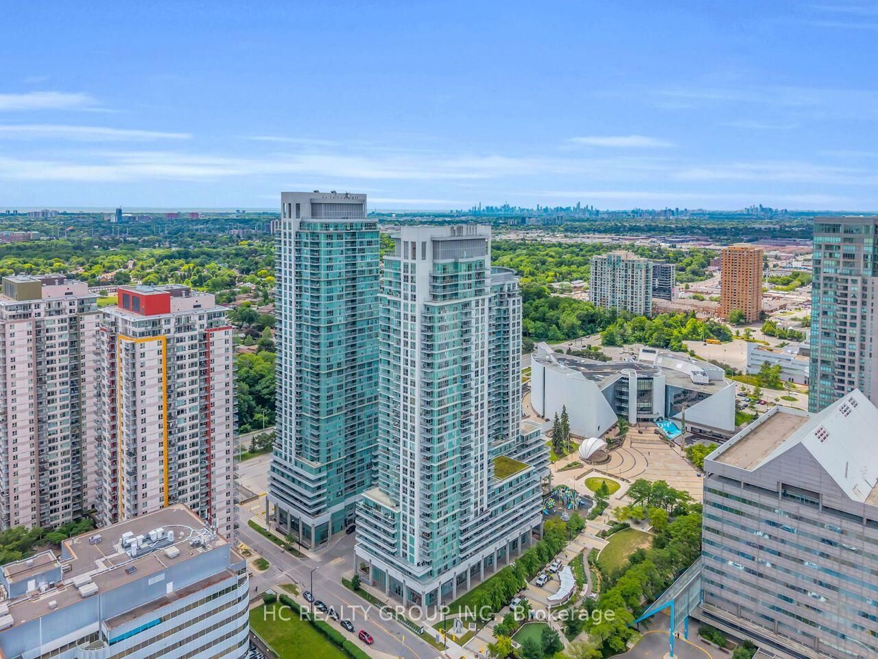 Property Photo:  70 Town Centre Court 2502  ON M1P 0B2 