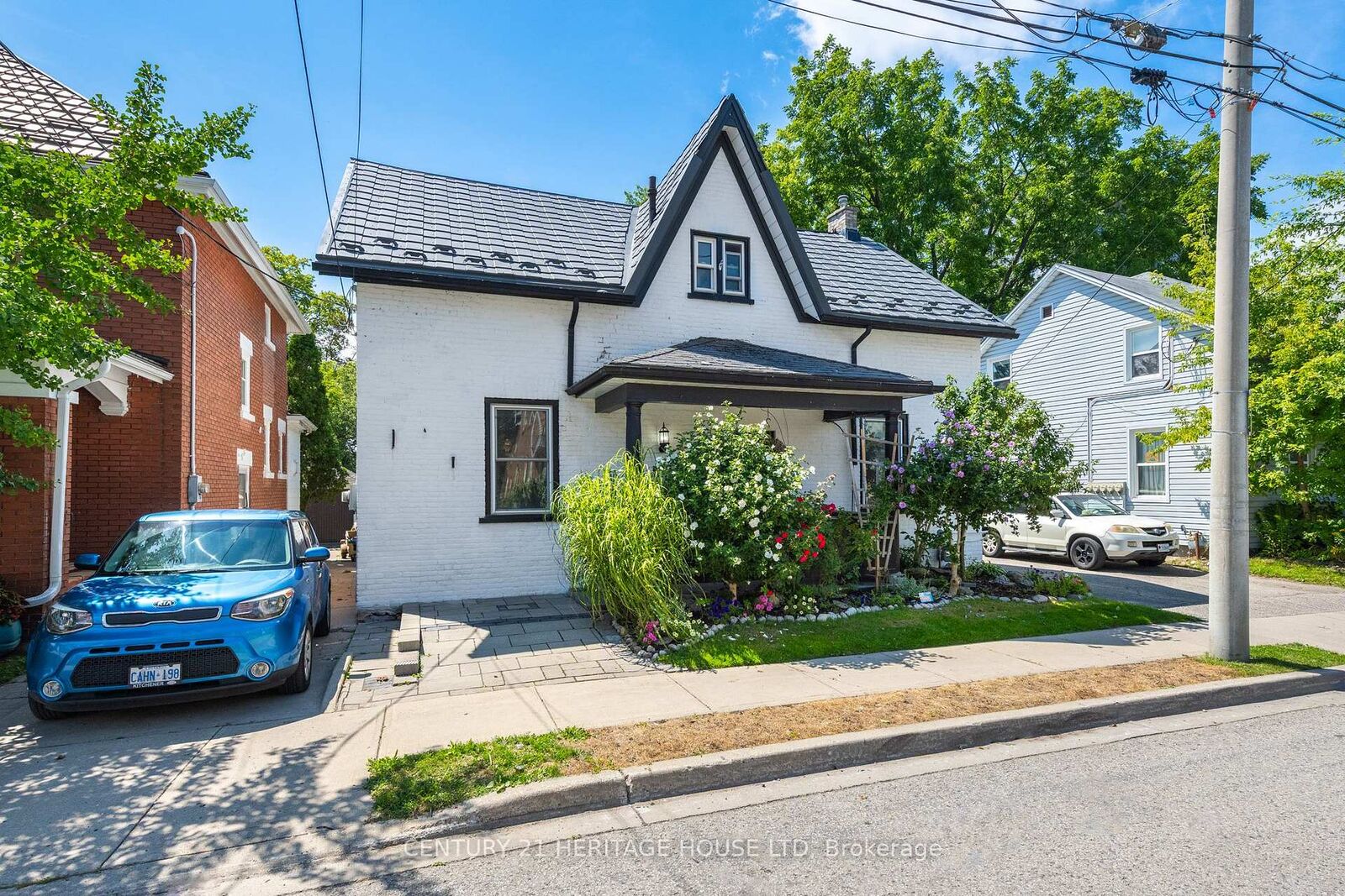 Photo de la propriété: 145 Church Street ON N2G 2S5