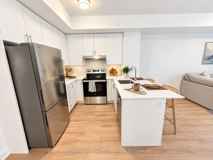 Property Photo:  3240 William Coltson Avenue 414  ON L6H 8C8 