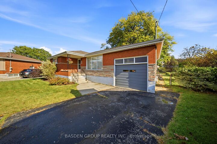 Property Photo:  20 Doreen Court  ON L8T 2M3 