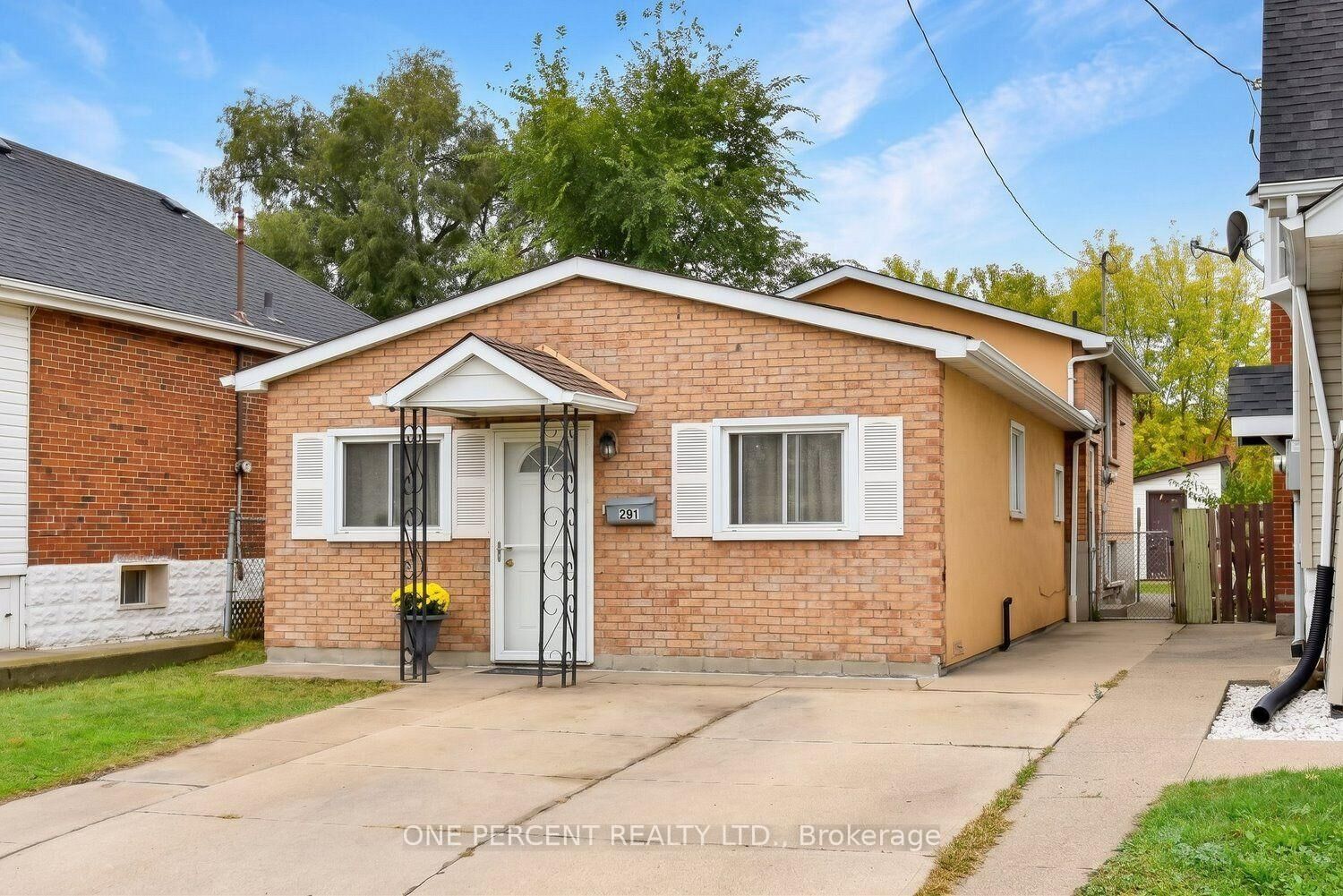 Photo de la propriété:  201 Strathearne Avenue  ON L8H 5K7 