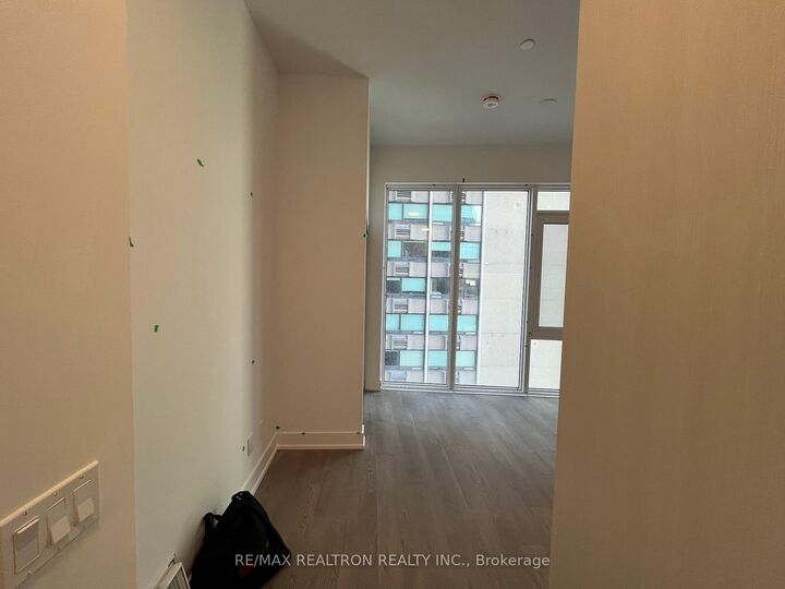 Property Photo:  308 Jarvis Street 1010  ON M5B 0E3 