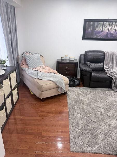 Property Photo:  82 Hutton Place  ON L1C 5K1 