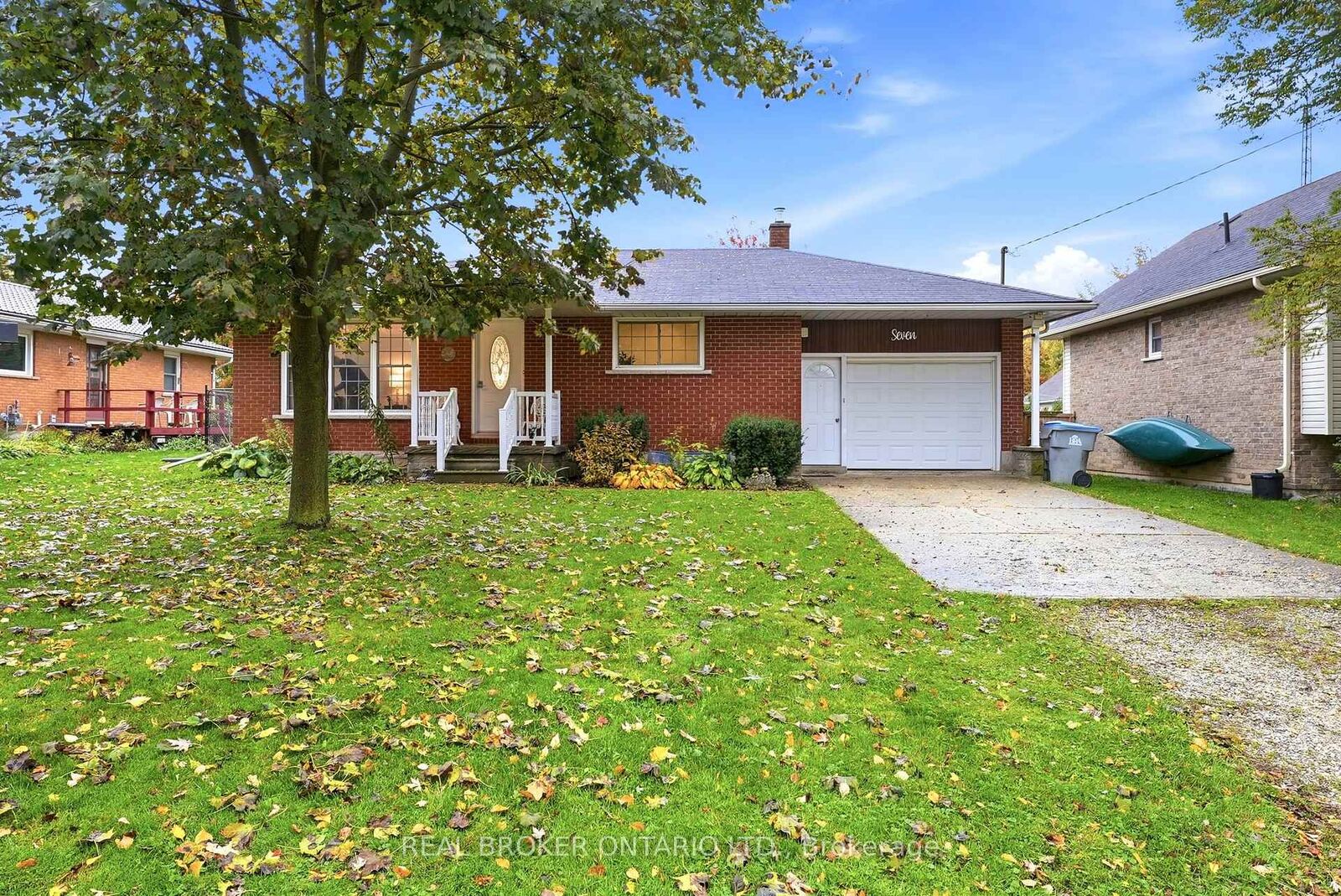 Property Photo: 7 Edward Street ON N0K 1M0
