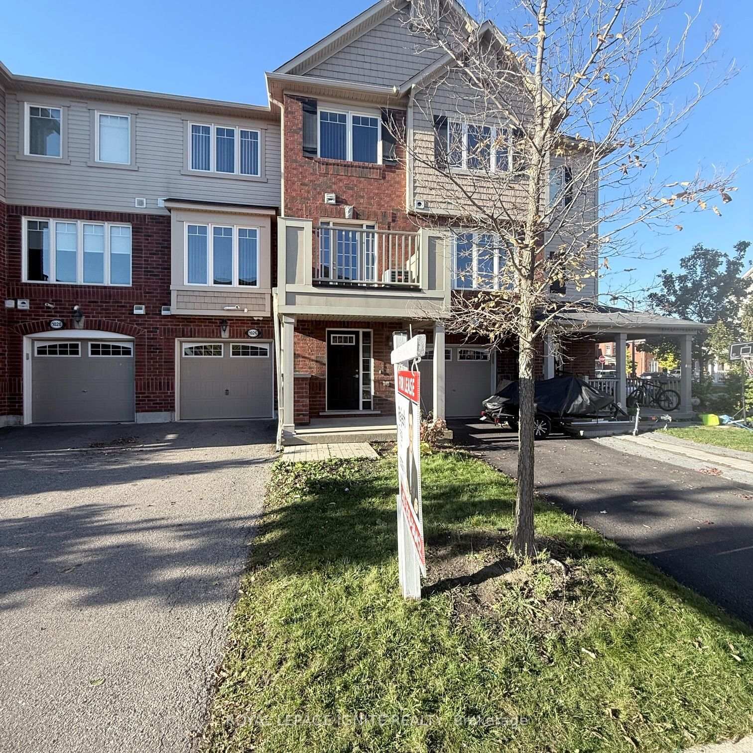Property Photo:  1026 Parmenter Point  ON L9T 8R1 