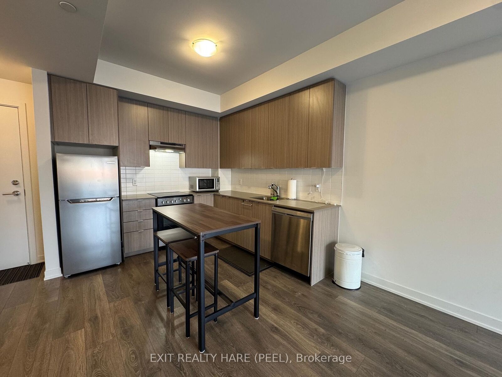 Property Photo:  62 Sky Harbour Drive 115  ON L6Y 6J2 