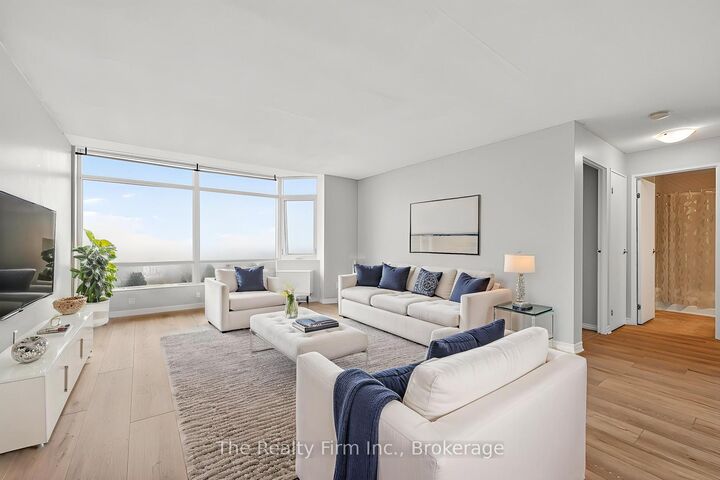 Property Photo:  45 Pond Mills Road 1515  ON N5Z 4W5 