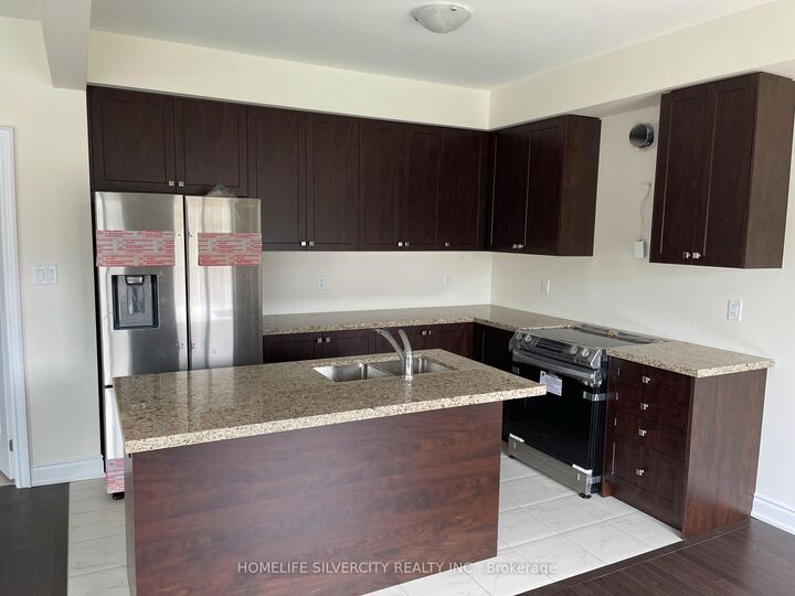 Property Photo:  138 Kennedy Boulevard  ON L9R 0W1 