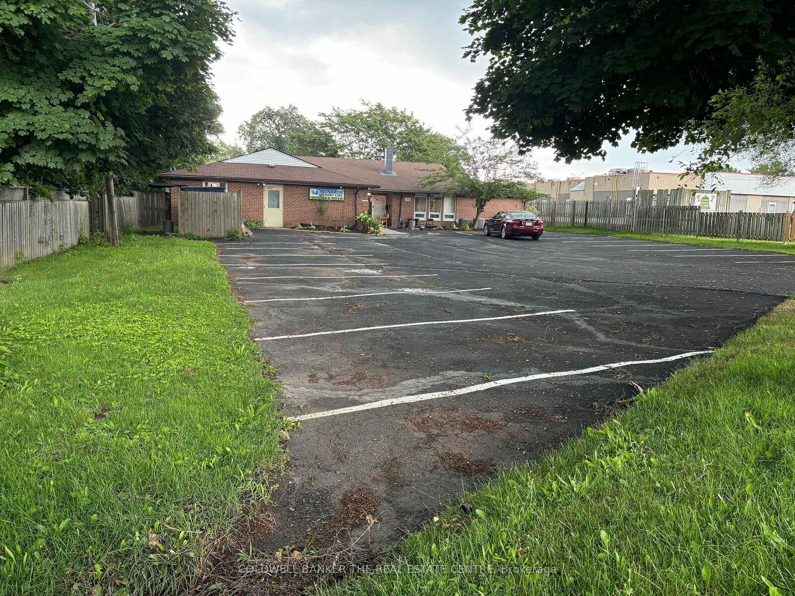Property Photo:  7715 Beaverdams Road Rooms 1,3,4,8,11,13,15  ON L2H 2J4 