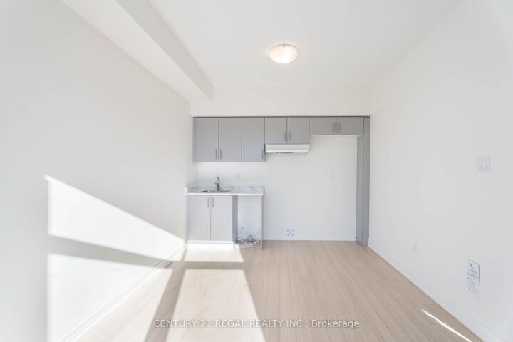 Property Photo:  19 Carneros Way 620 Carneros Way 620  ON L6B 0S1 