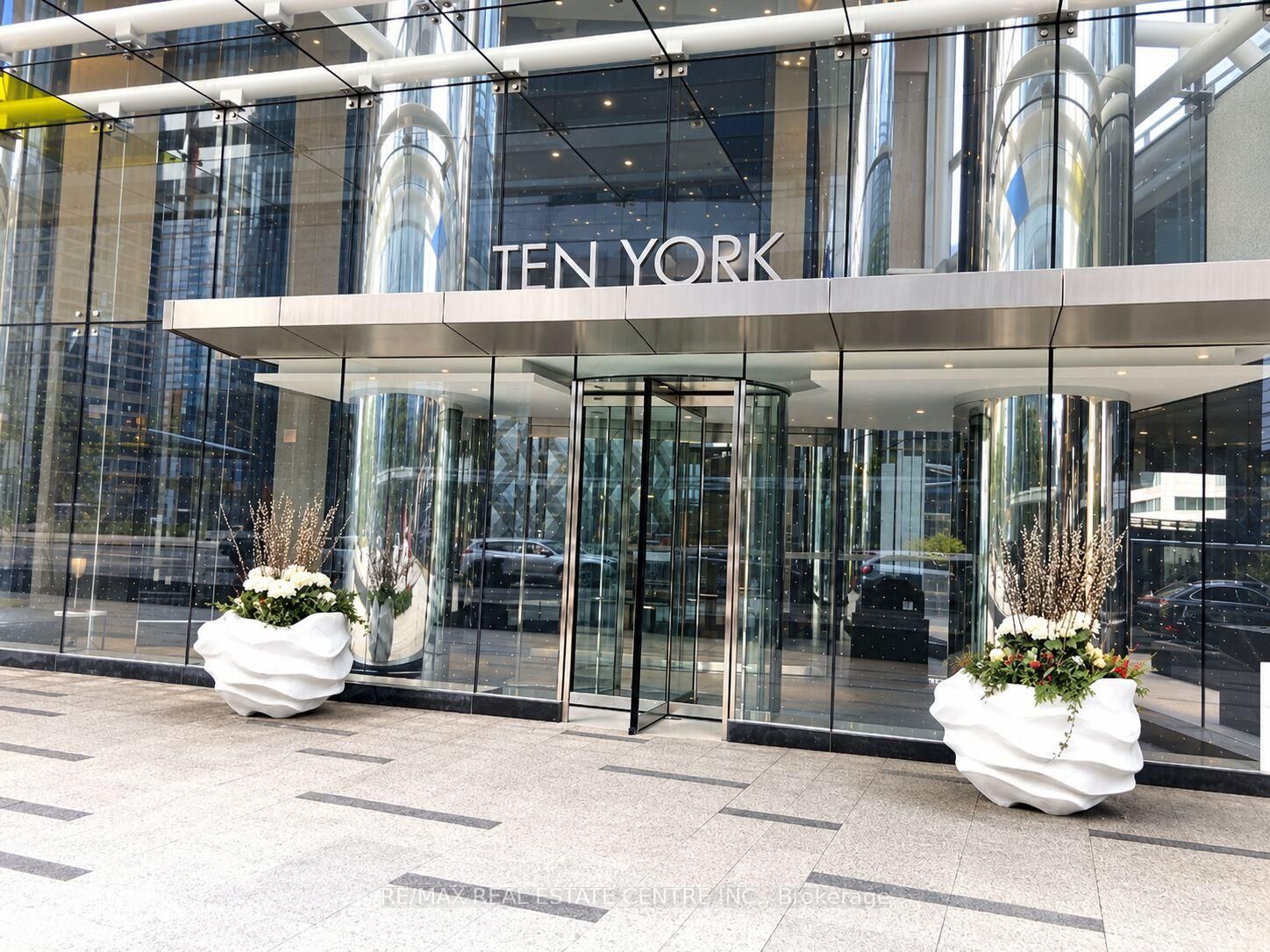 Property Photo:  10 York Street 2008  ON M5J 0E1 