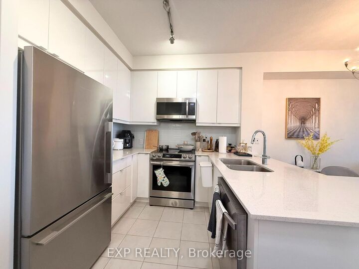 Property Photo:  50 Thomas Riley Road 520  ON M9B 0C5 