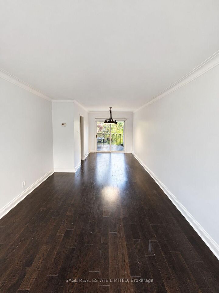 Property Photo:  309 Blantyre Avenue Upper/Main Unit  ON M1N 2S6 