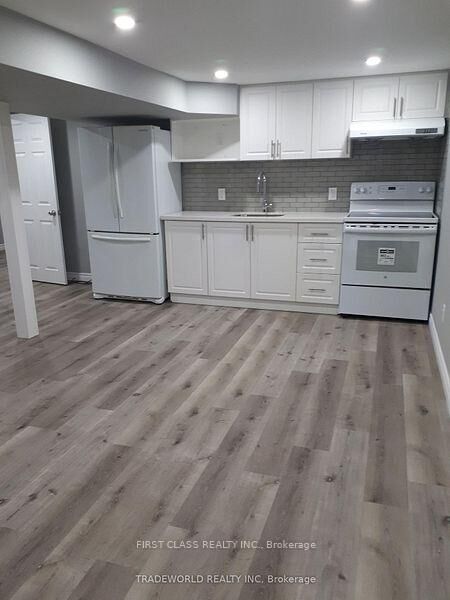 Property Photo:  1118 Warden Avenue Bsmt 2  ON M1R 2P7 