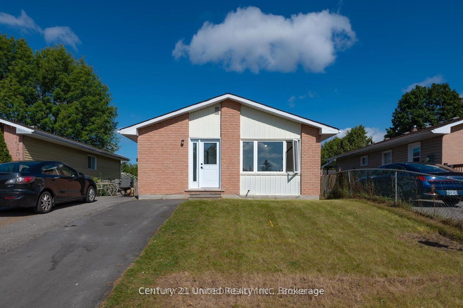 Property Photo:  818 Orpington Road  ON K9J 7X5 