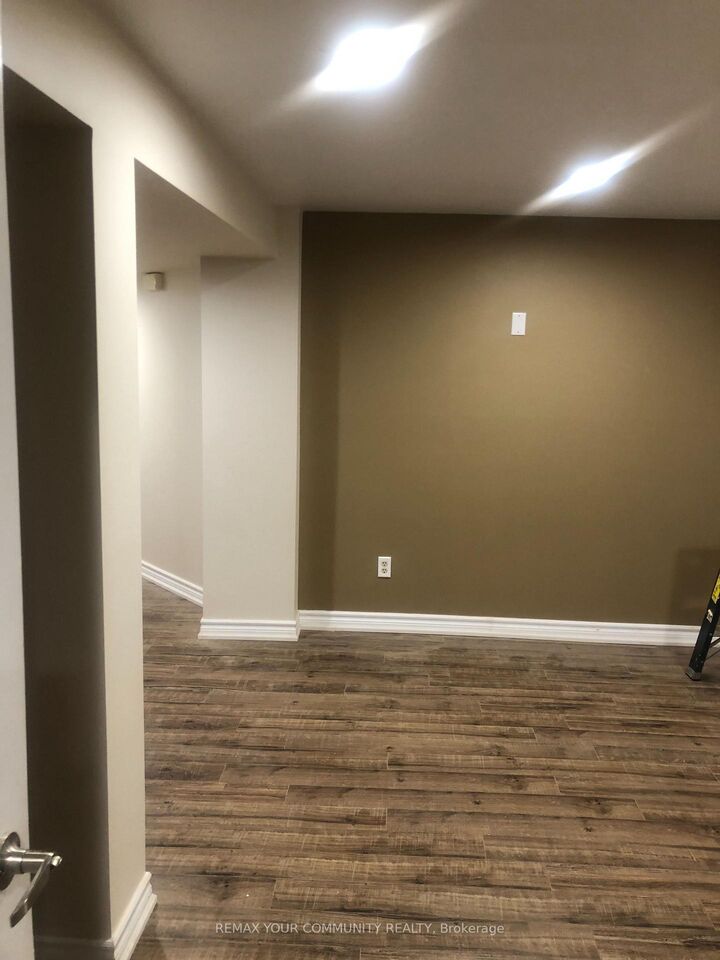 Property Photo:  517 Blackstock Road Bsmnt  ON L3Y 8H8 