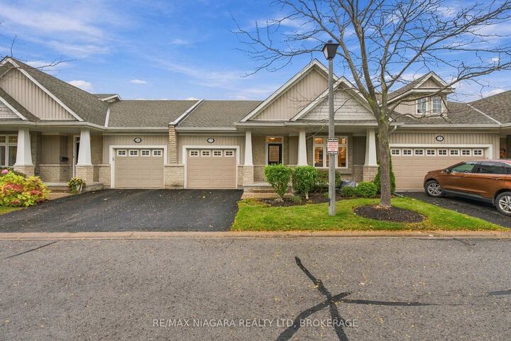 Property Photo:  92 Loretta Drive 17  ON L0S 1T0 