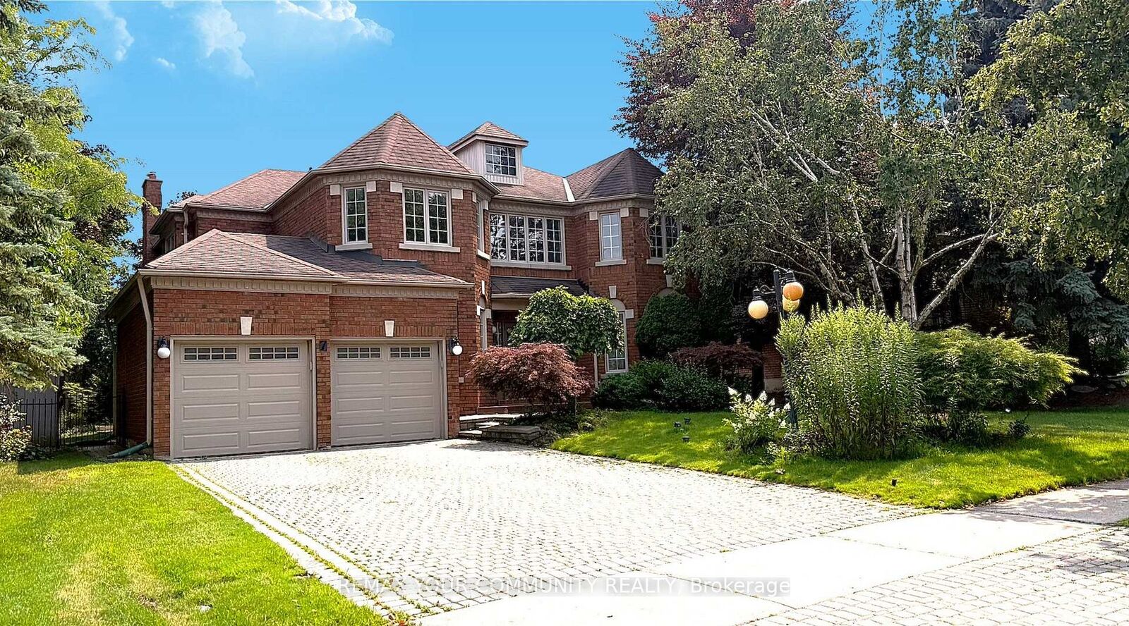 Property Photo:  7 Crescentview Road  ON L4B 2Z1 