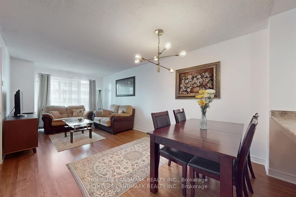 Property Photo:  212 Eglinton Avenue E 908  ON M4P 0A3 